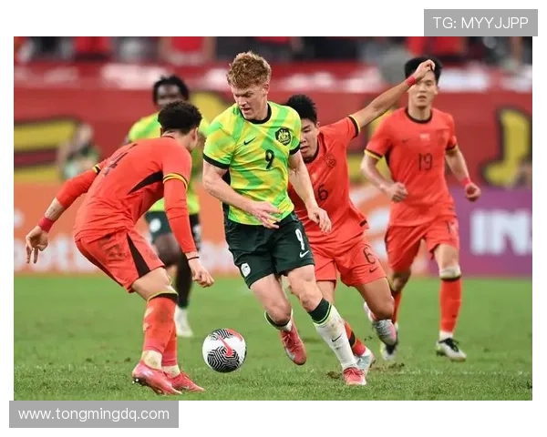 中国足球队备战亚洲杯 主教练谈球队新阵容与战术调整