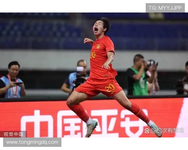 国足主场逆转取胜年轻球员闪耀全场展现新时代中国足球力量
