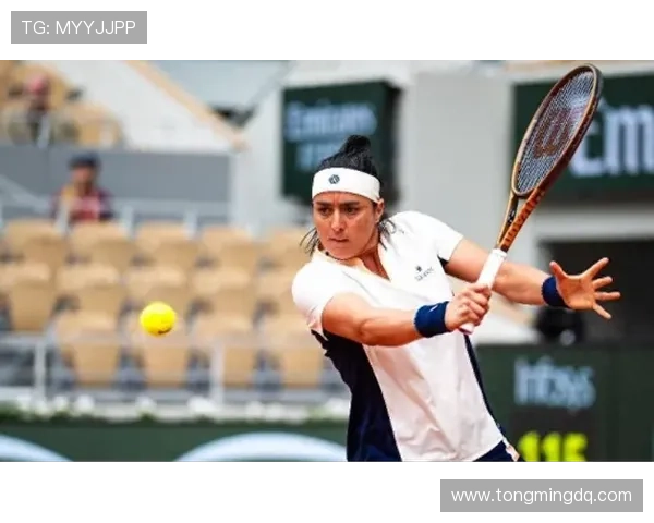 网球大满贯赛事激战正酣 强势新人崭露头角震撼世界体育舞台