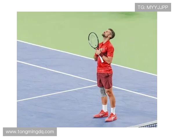 网球赛场风云再起 新一轮大师赛即将开战 世界排名变化引发热议